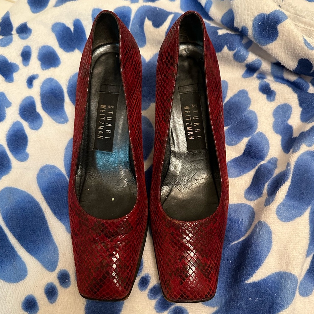 Stuart Weitzman size 7 red snake print heels